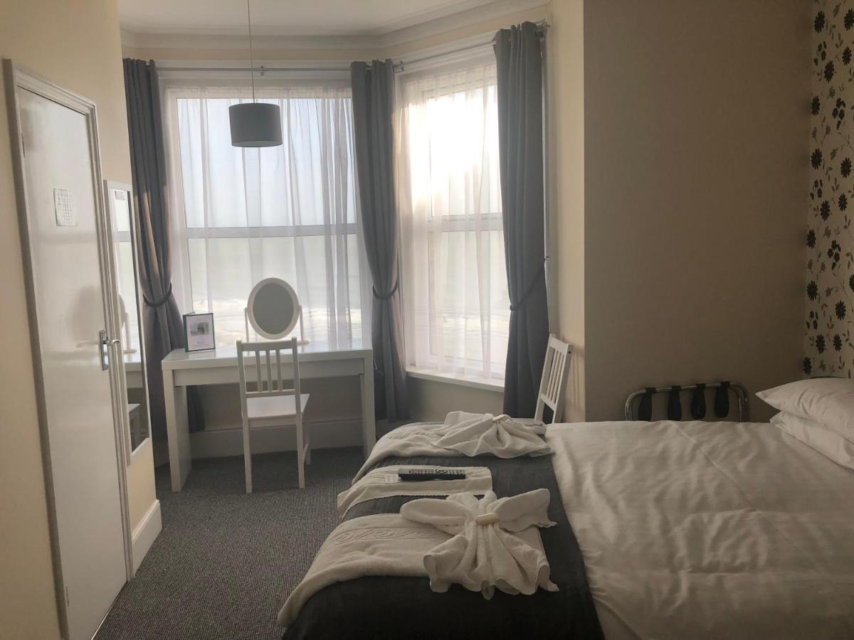 Royal Pier Hotel Sandown Buitenkant foto