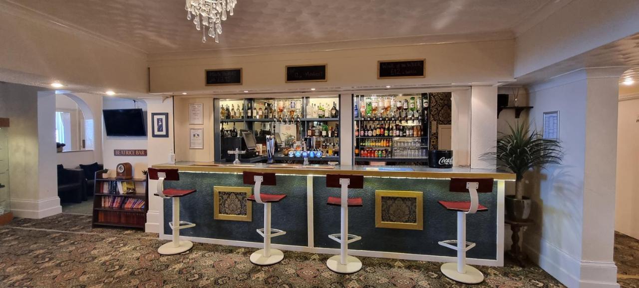 Royal Pier Hotel Sandown Buitenkant foto
