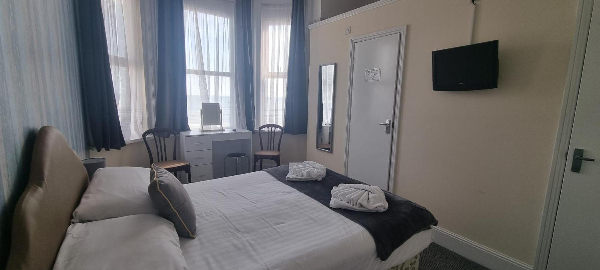 Royal Pier Hotel Sandown Buitenkant foto