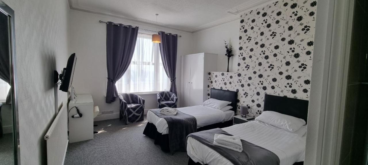 Royal Pier Hotel Sandown Buitenkant foto